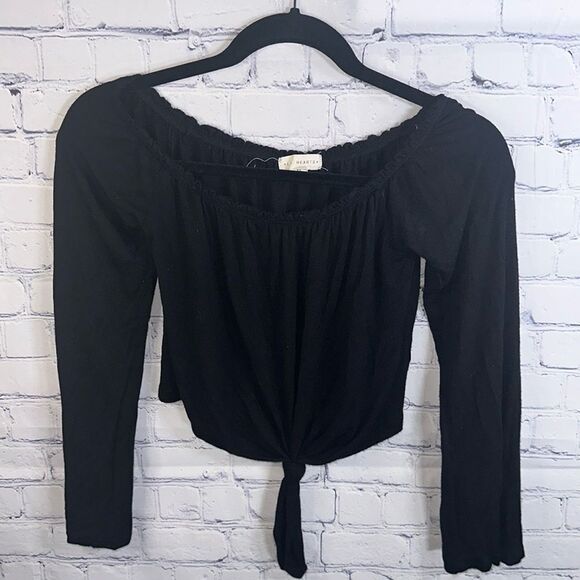 🖤 LA Hearts Black Top - Front Tie, Off-the-Shoulder Option - Size XS - Picture 1 of 4